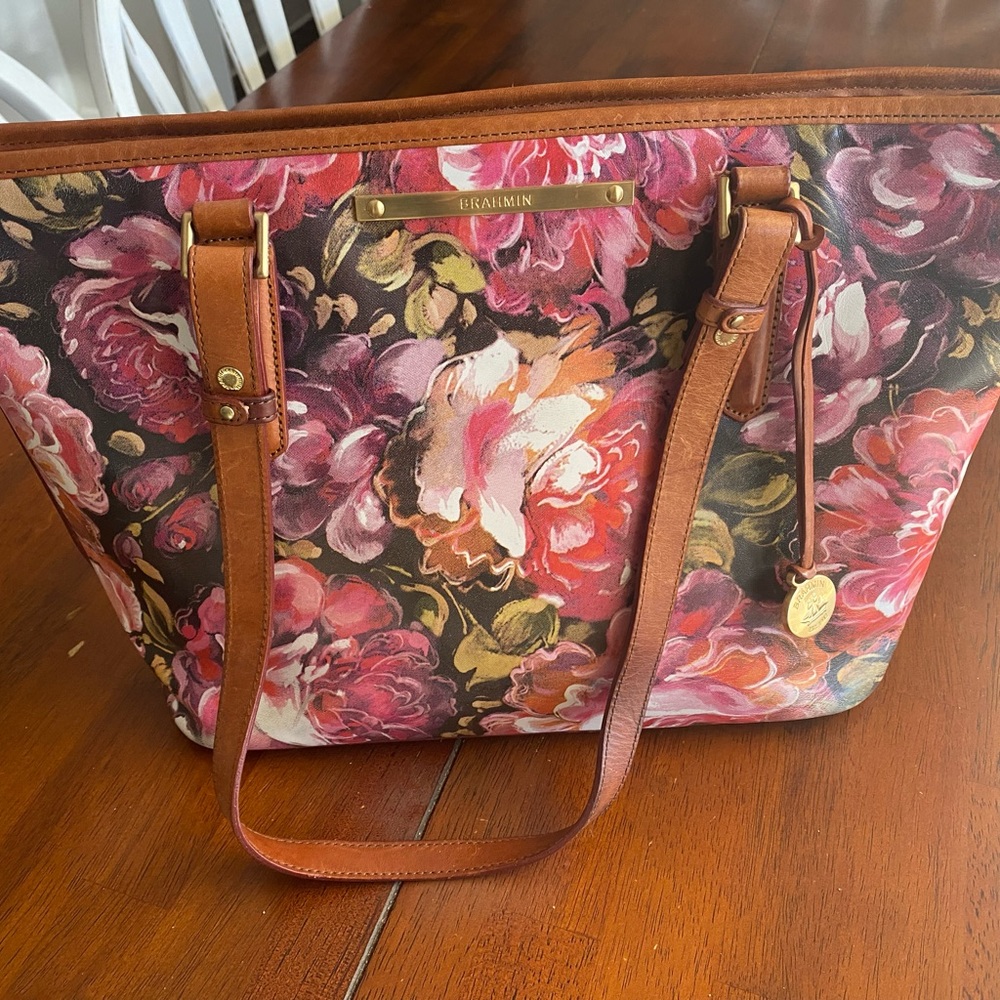 Brahmin leather Asher pink Hemingway pattern tote lightly used.